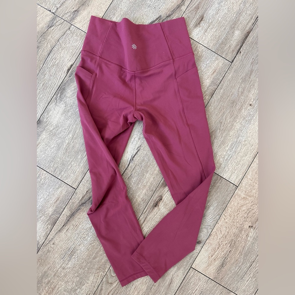 Athleta Salutation Stash High Rise 7/8 Leggings